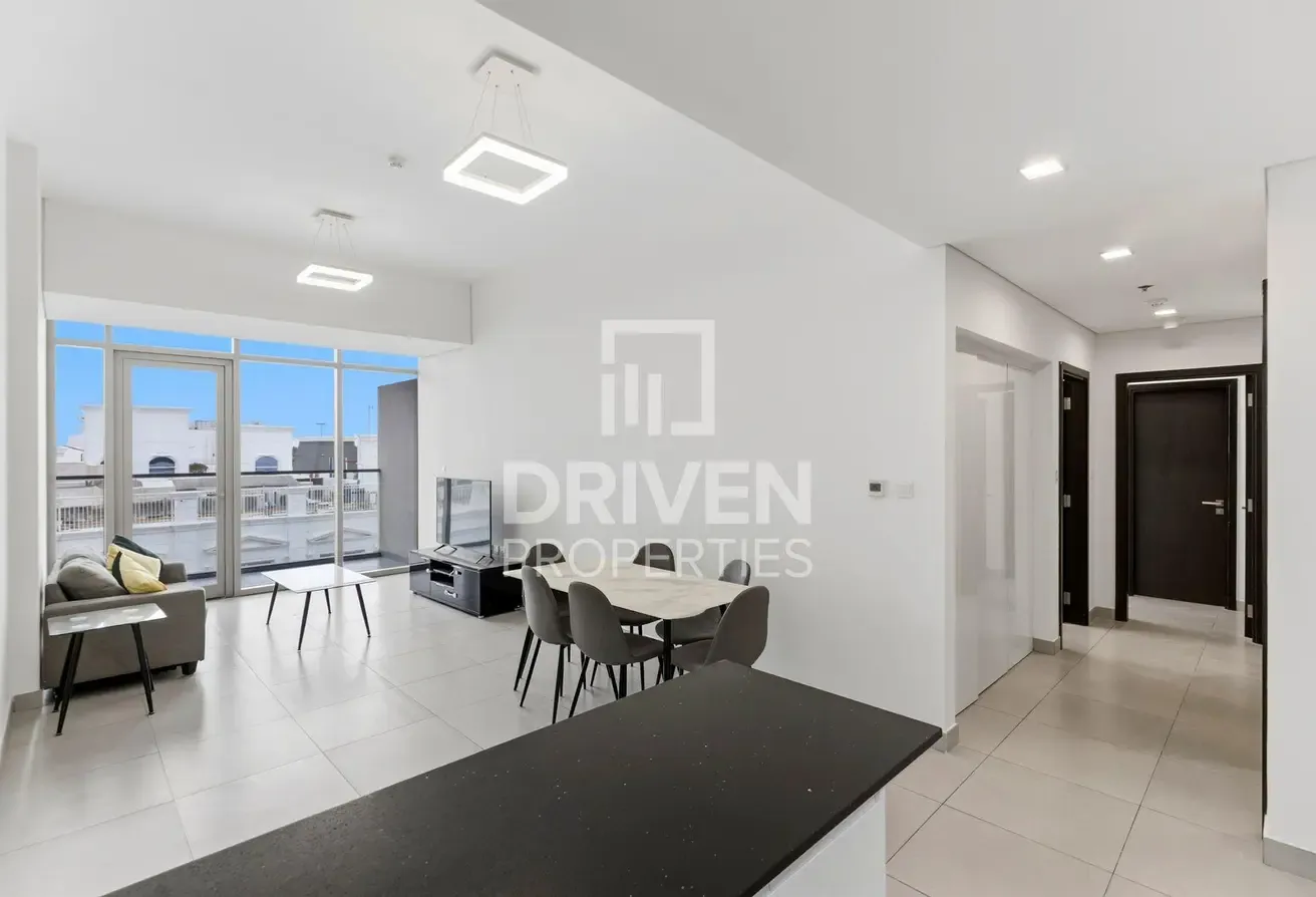 Corner Unit | Pool View | Spacious Layout
