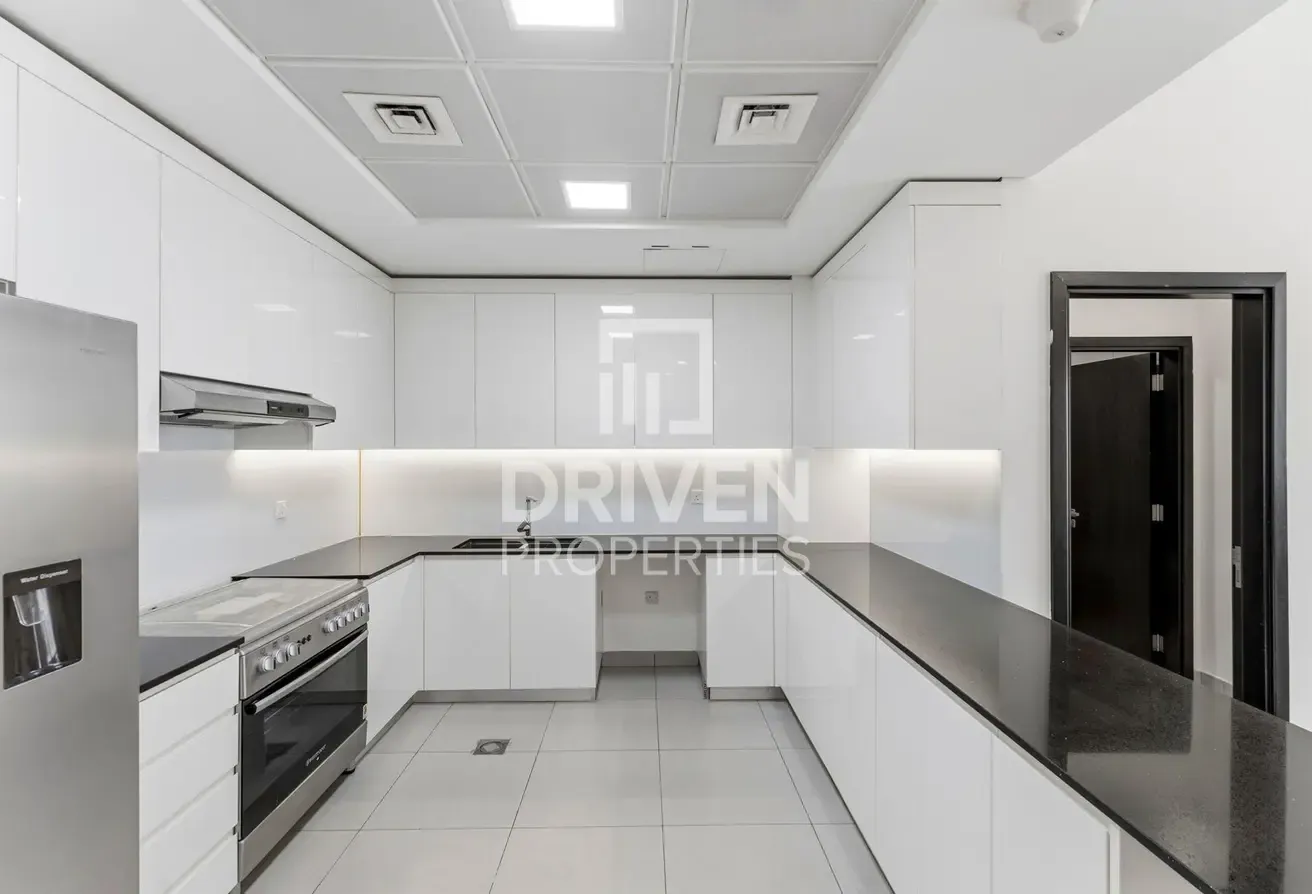 Corner Unit | Pool View | Spacious Layout