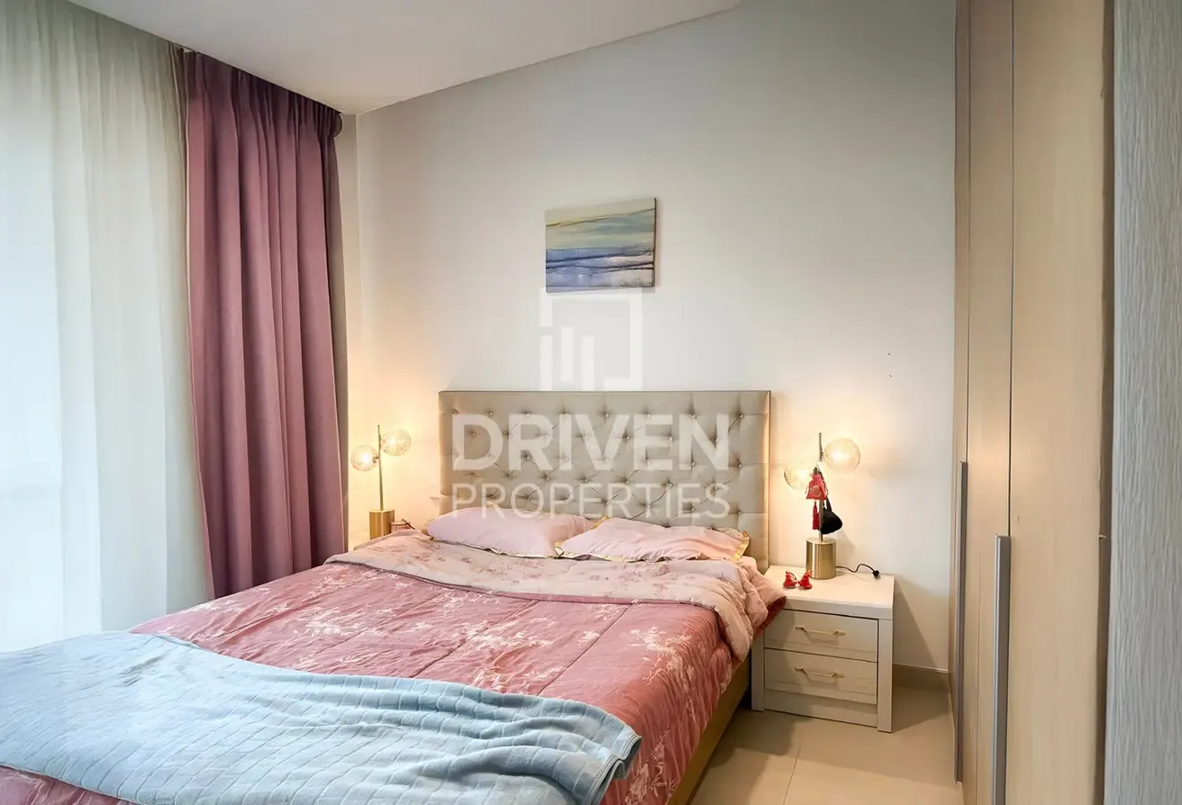 Bright | Creek Beach Access | Prime DCH Location
