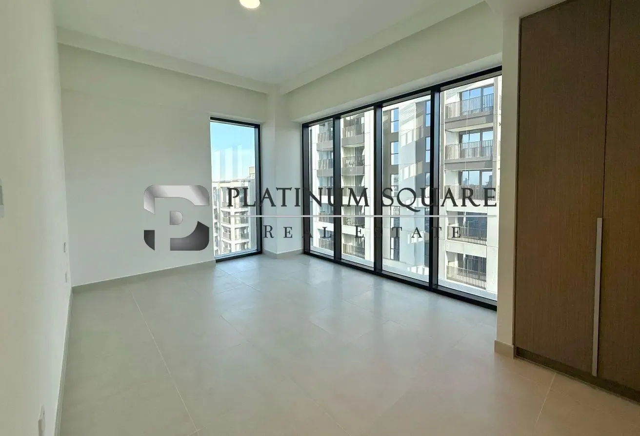 High Floor| Exclusive| Motivated Seller