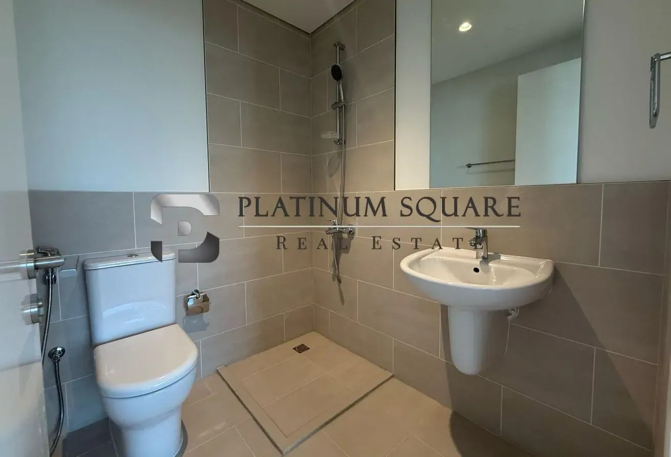 High Floor| Exclusive| Motivated Seller