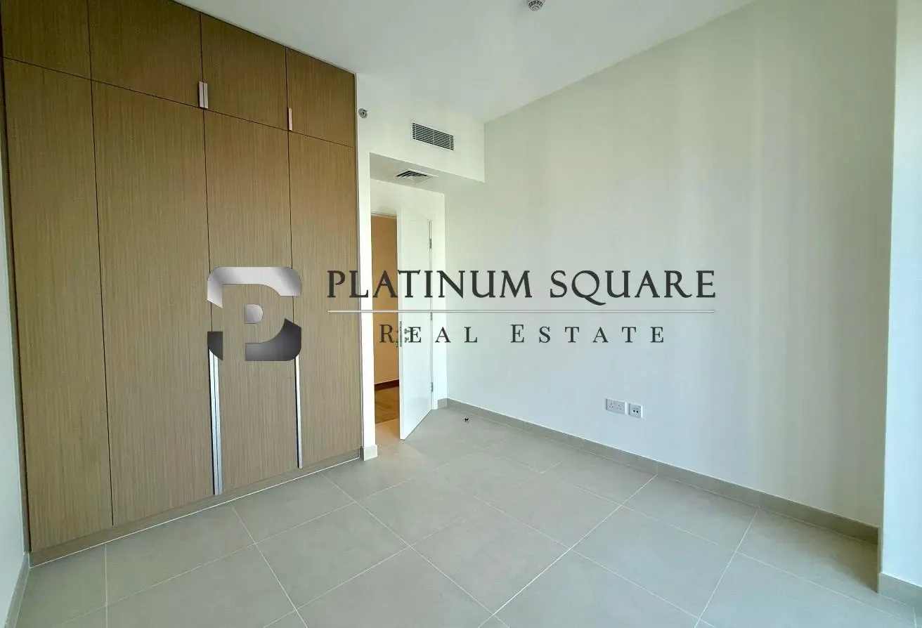 High Floor| Exclusive| Motivated Seller