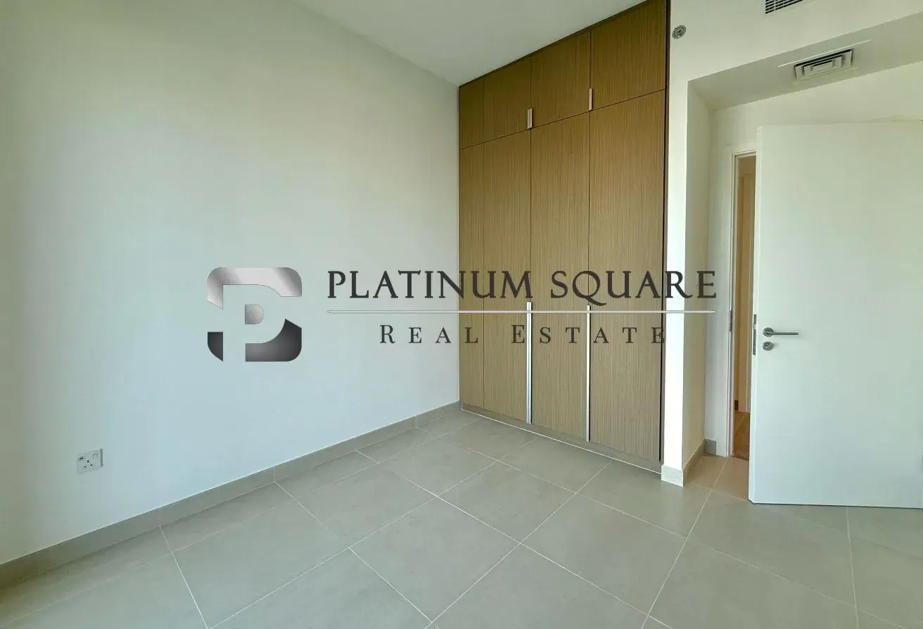 High Floor| Exclusive| Motivated Seller