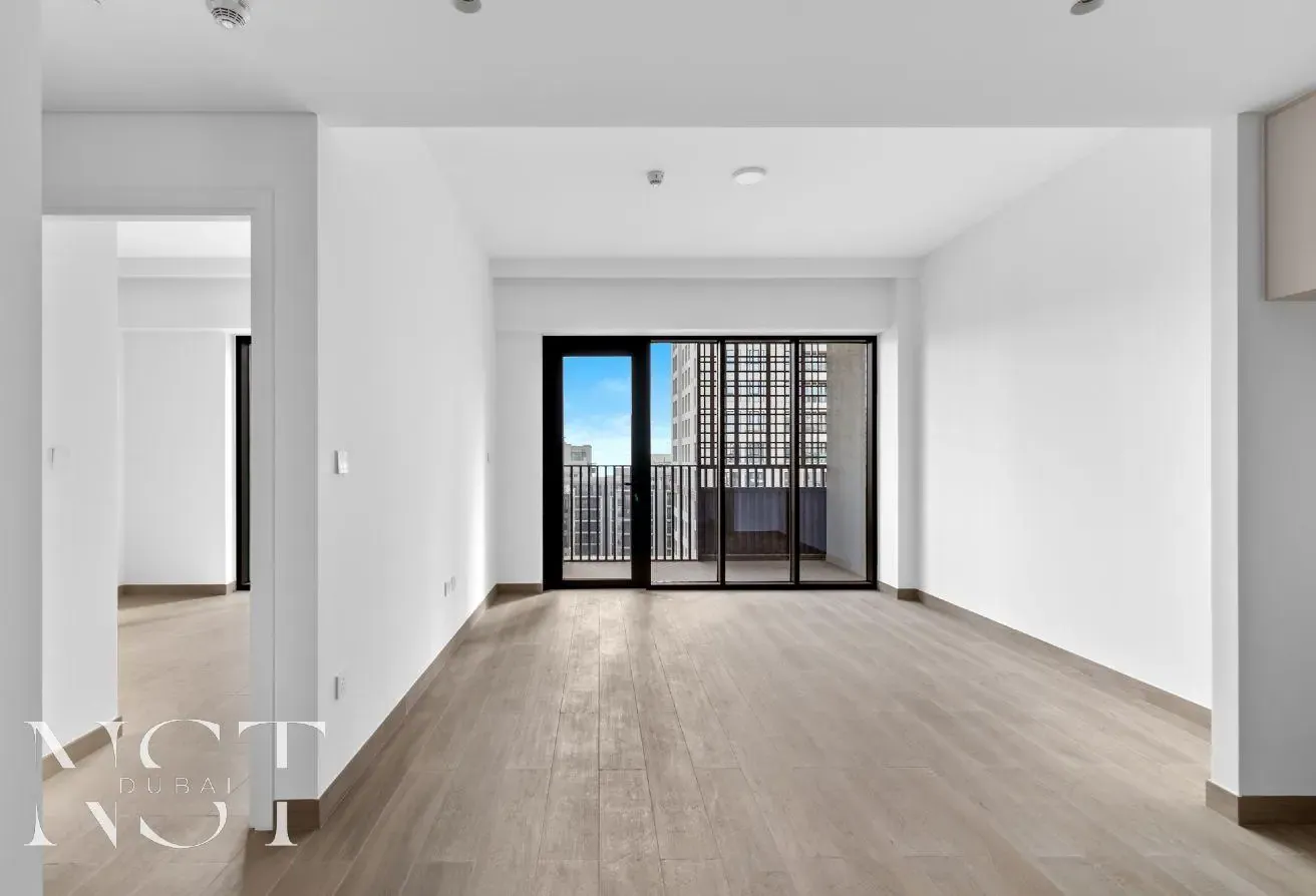 Exclusive | High Floor | Creek Beach View | Rented