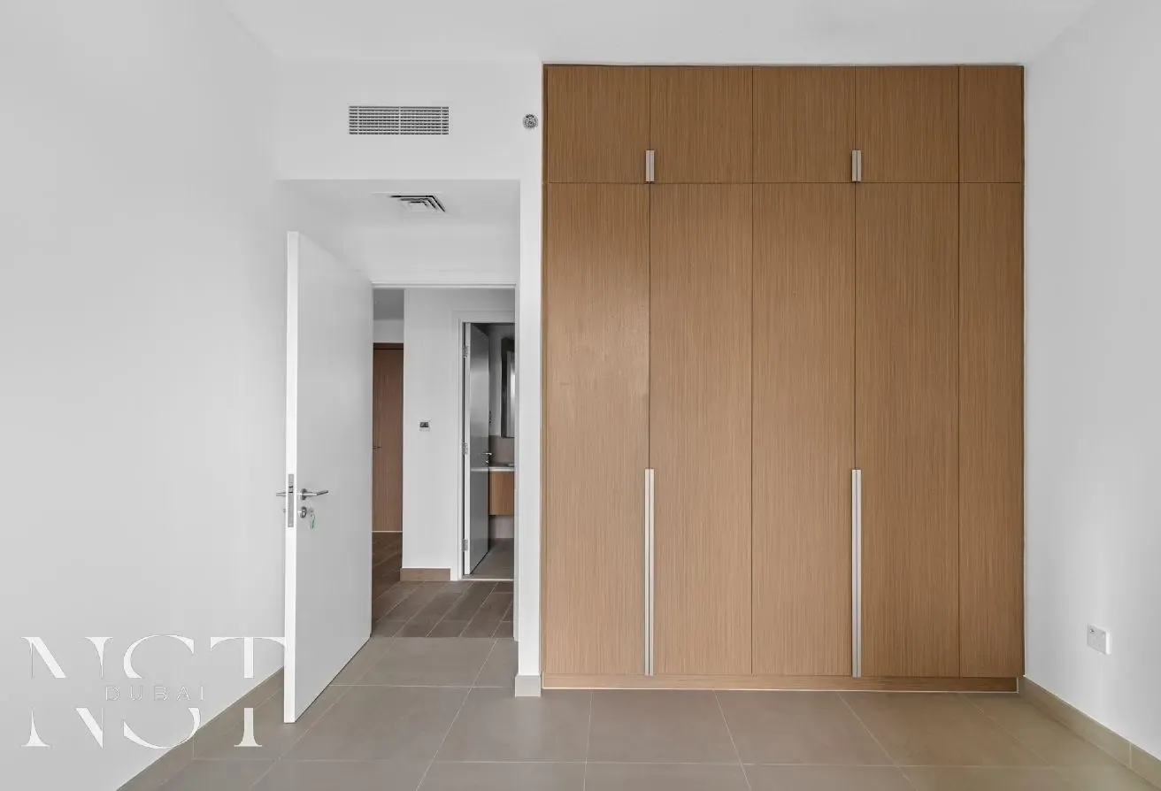 Exclusive | High Floor | Creek Beach View | Rented