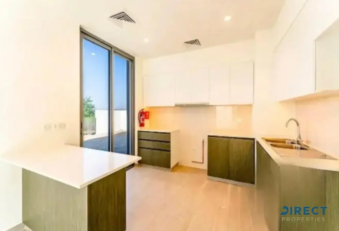Large Plot Golf Backing | Luxury Handover Soon