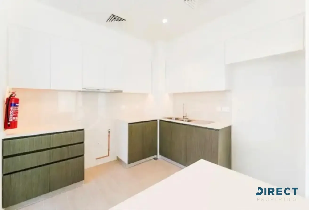 Large Plot Golf Backing | Luxury Handover Soon