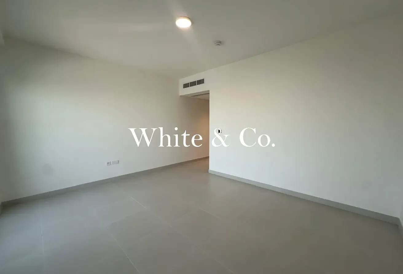 STANDALONE l GOLF COURSE l VERY MOTIVATED