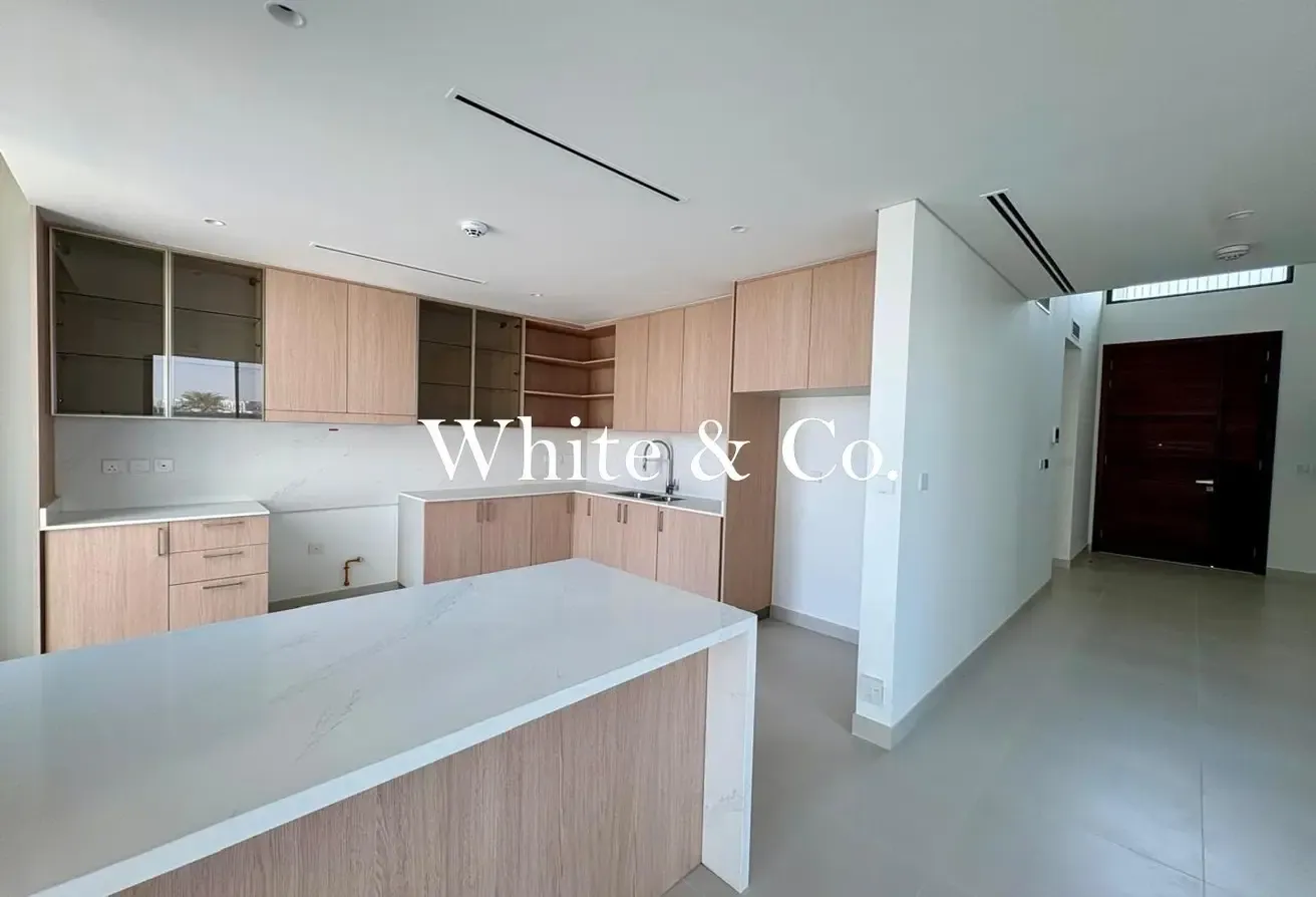 Genuine Resale| Hot Deal | Prime Location