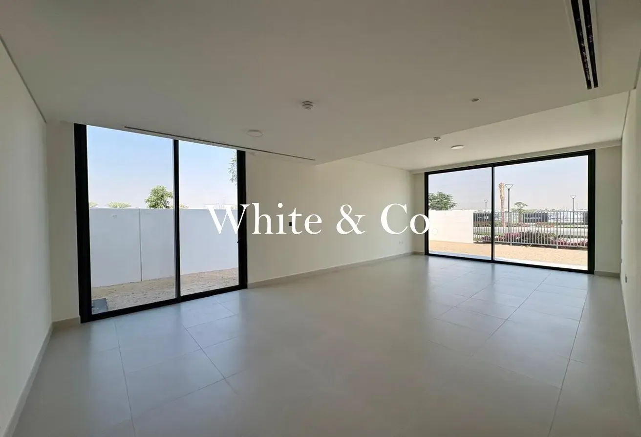 Genuine Resale| Hot Deal | Prime Location