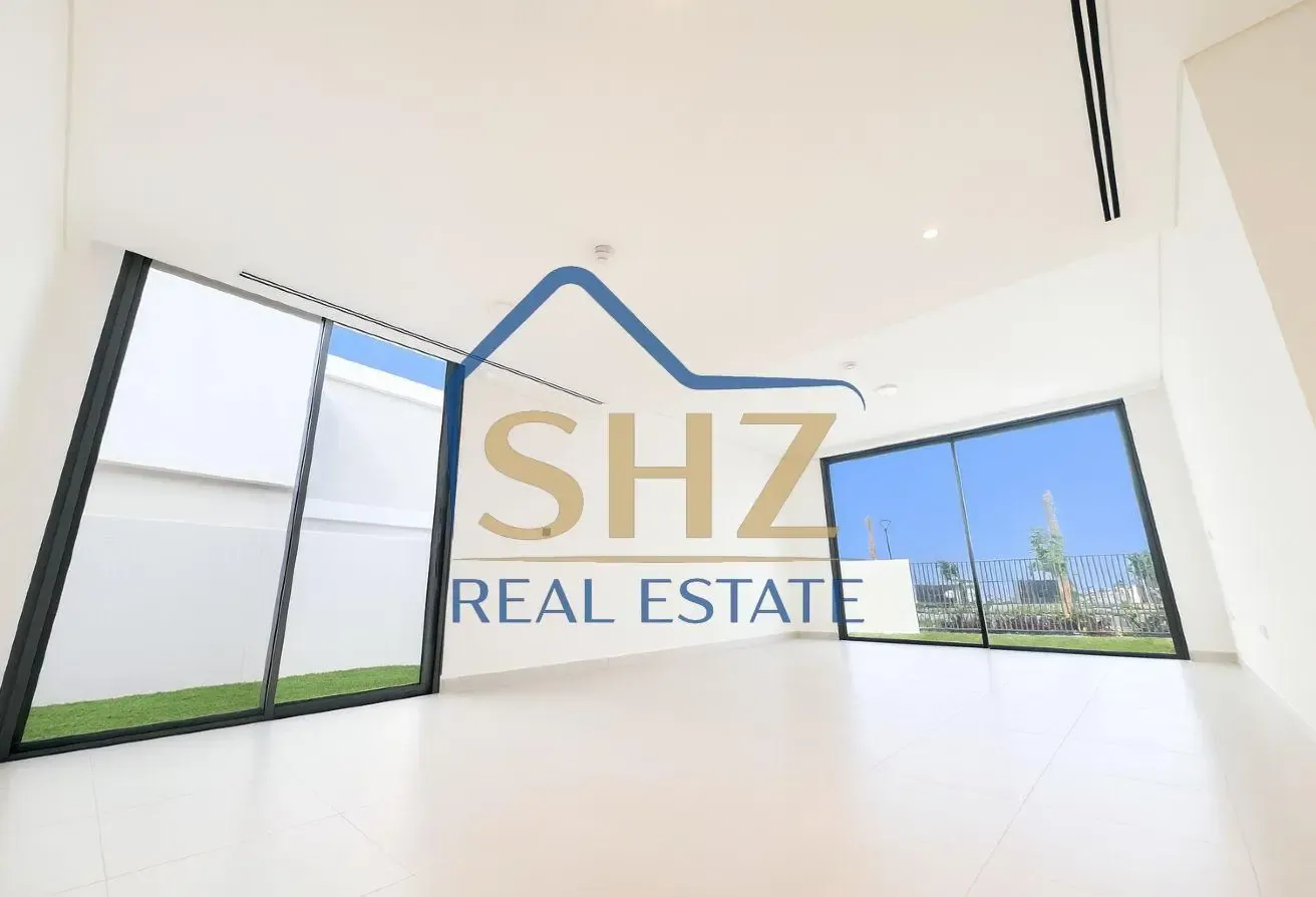Single Row| Corner |Big Plot |Near the Golf Course