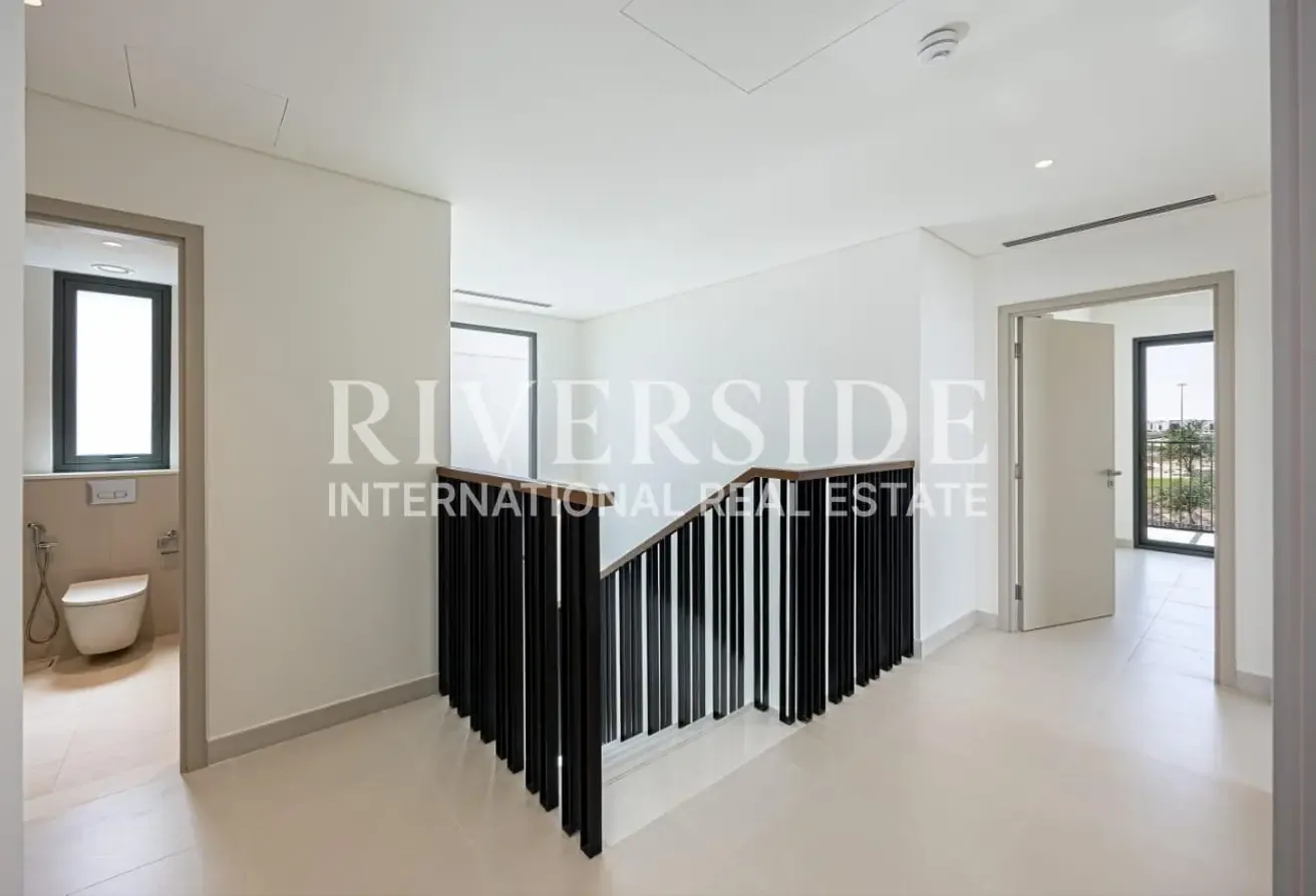 Golf Course Community | Large Plot  | Standalone