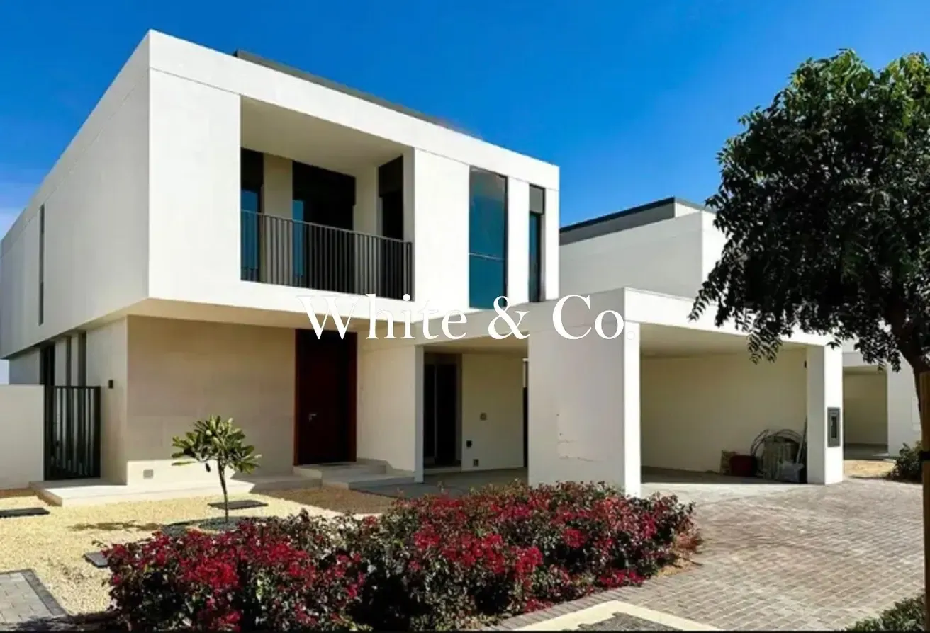 Standalone | Golf Course Views | Corner