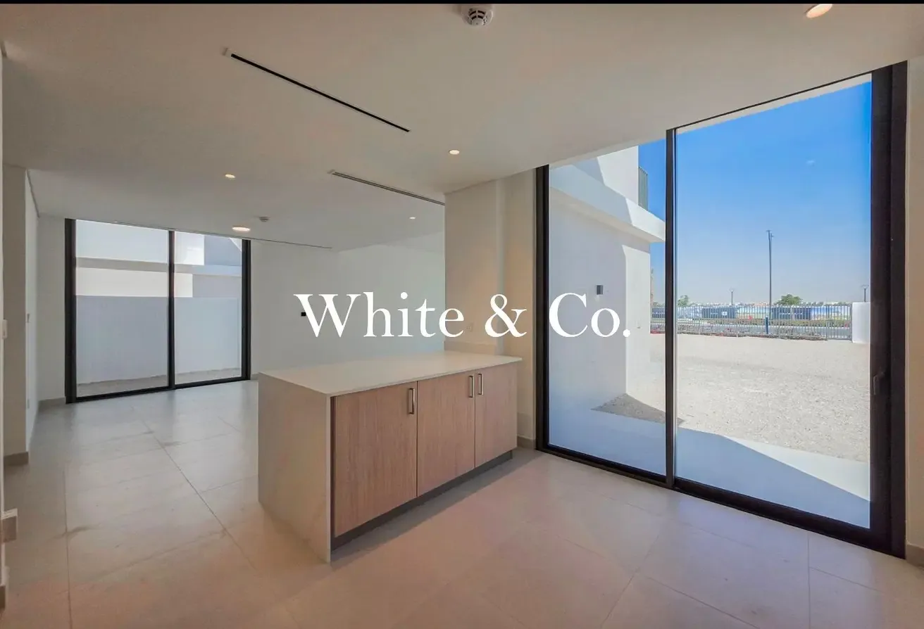 Standalone | Golf Course Views | Corner