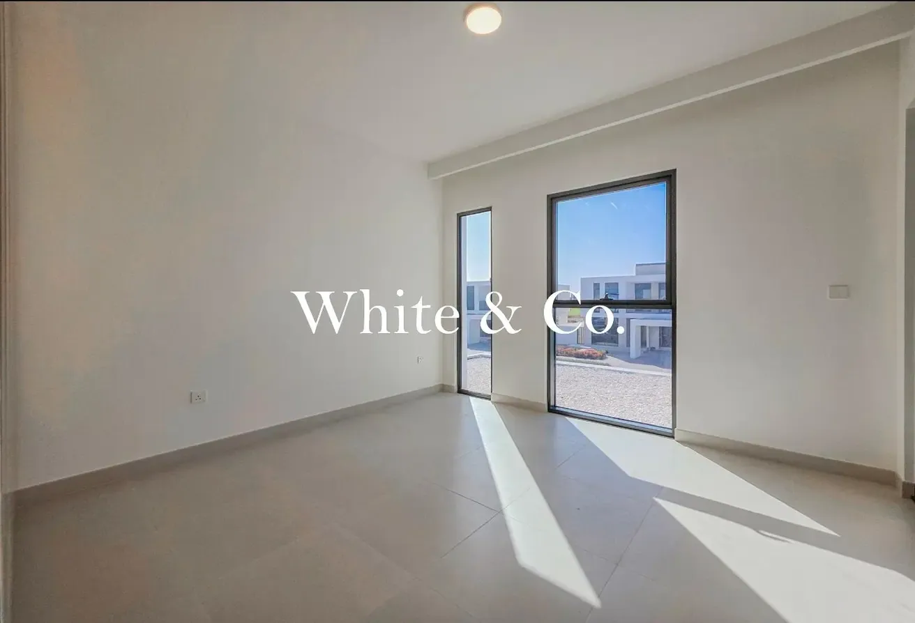 Standalone | Golf Course Views | Corner