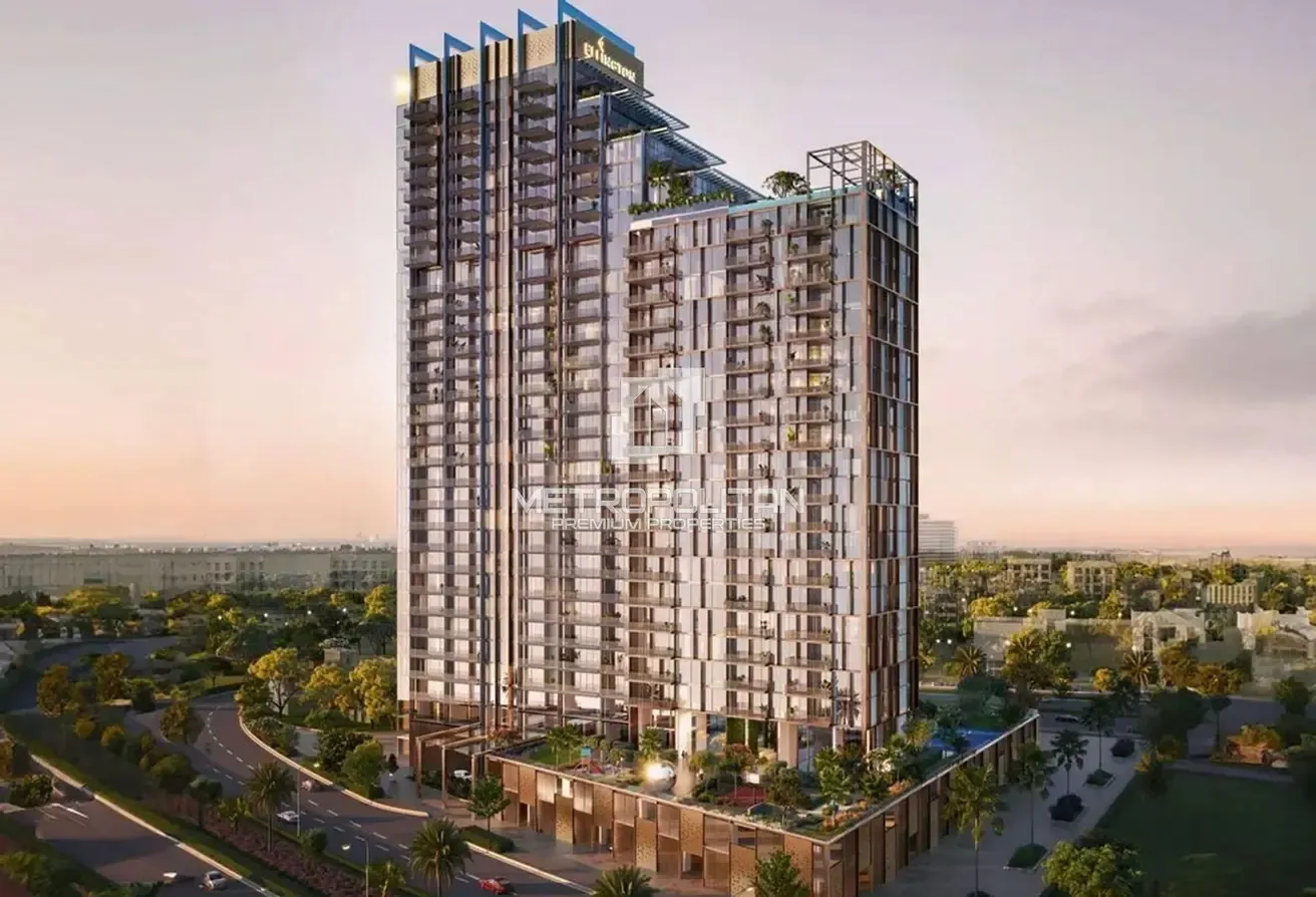 Elegant Laving | Prime Location | High Floor