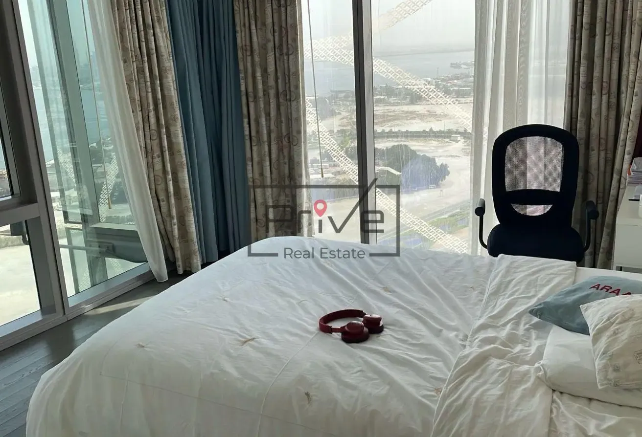 Furnished Upgraded  High Floor |Vacant on Transfer