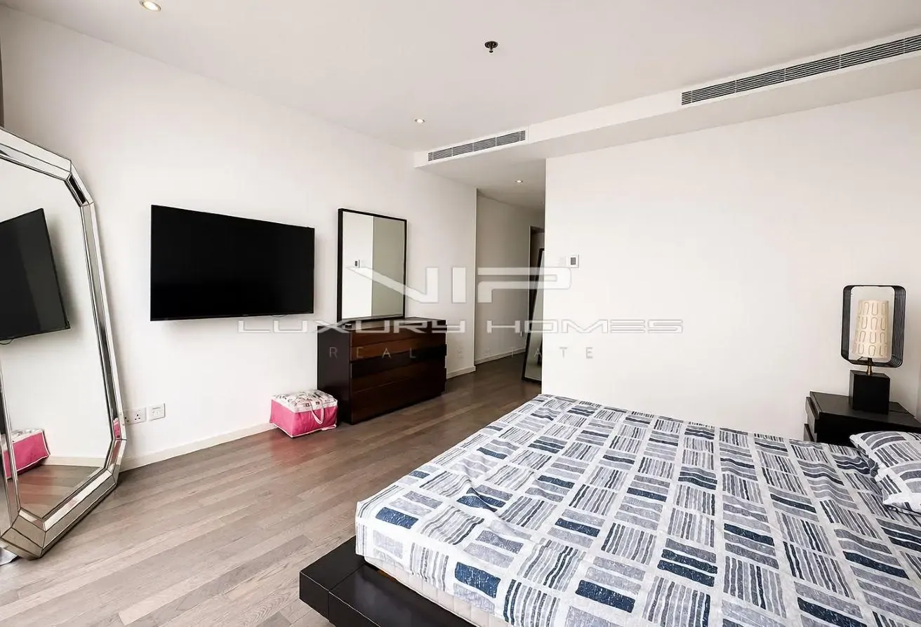 EXPANSIVE 2BR | WATERFRONT LIVING | FURNISHED
