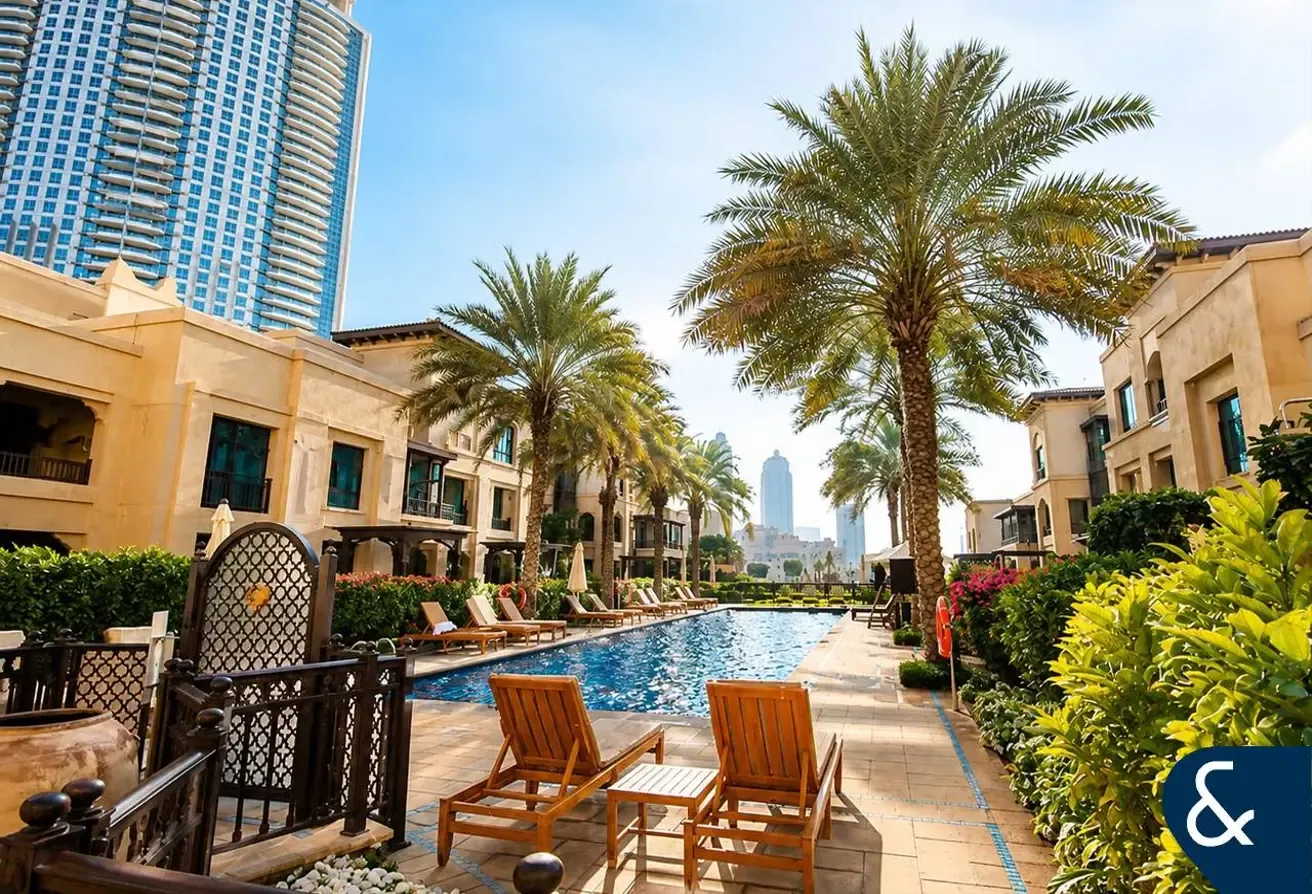 Old Town Island | Vacant | Spacious Layout