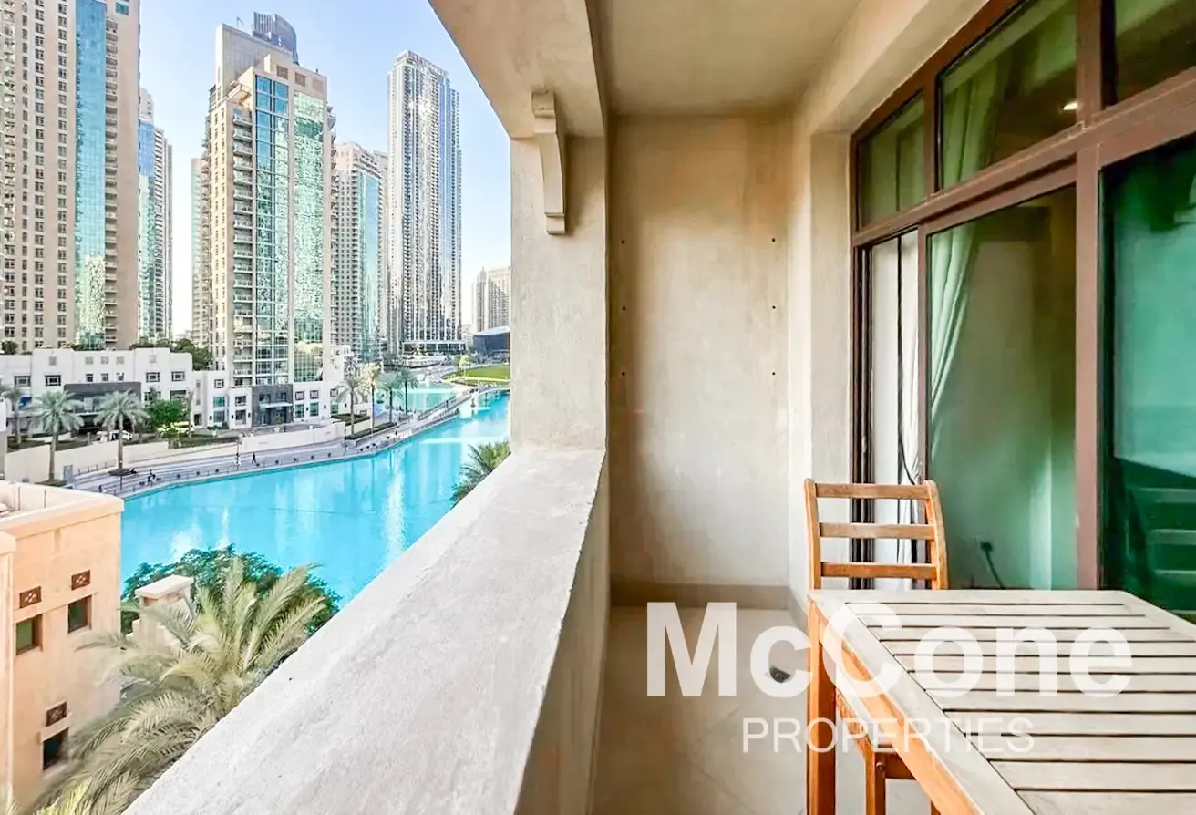 Lake View | Vacant Now | Great Condition