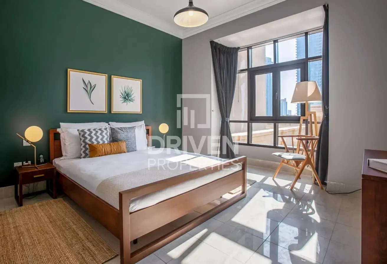 Prime Location | Vacant Apt | Bright Unit
