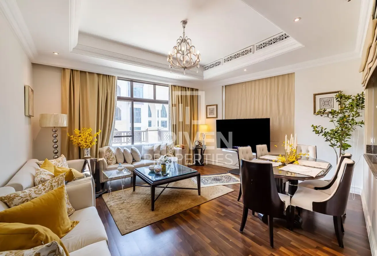 Private Large Terrace with Study and Jacuzzi