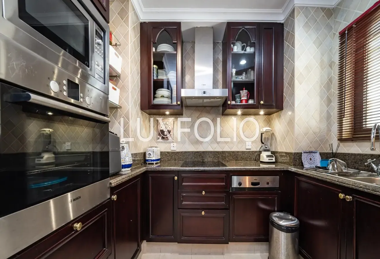 Lake View | Large Layout | Prime Location