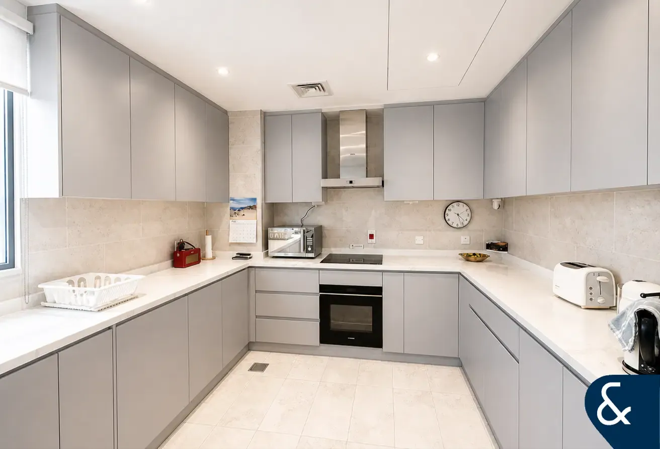 Penthouse | Large Terrace | Upgraded