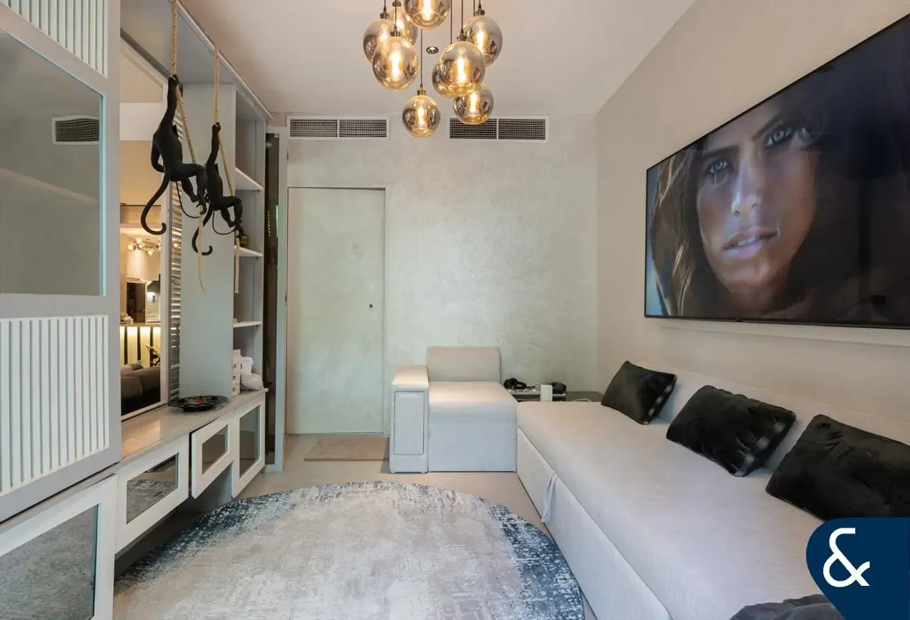 Renovated | Study | Garden | Two Beds
