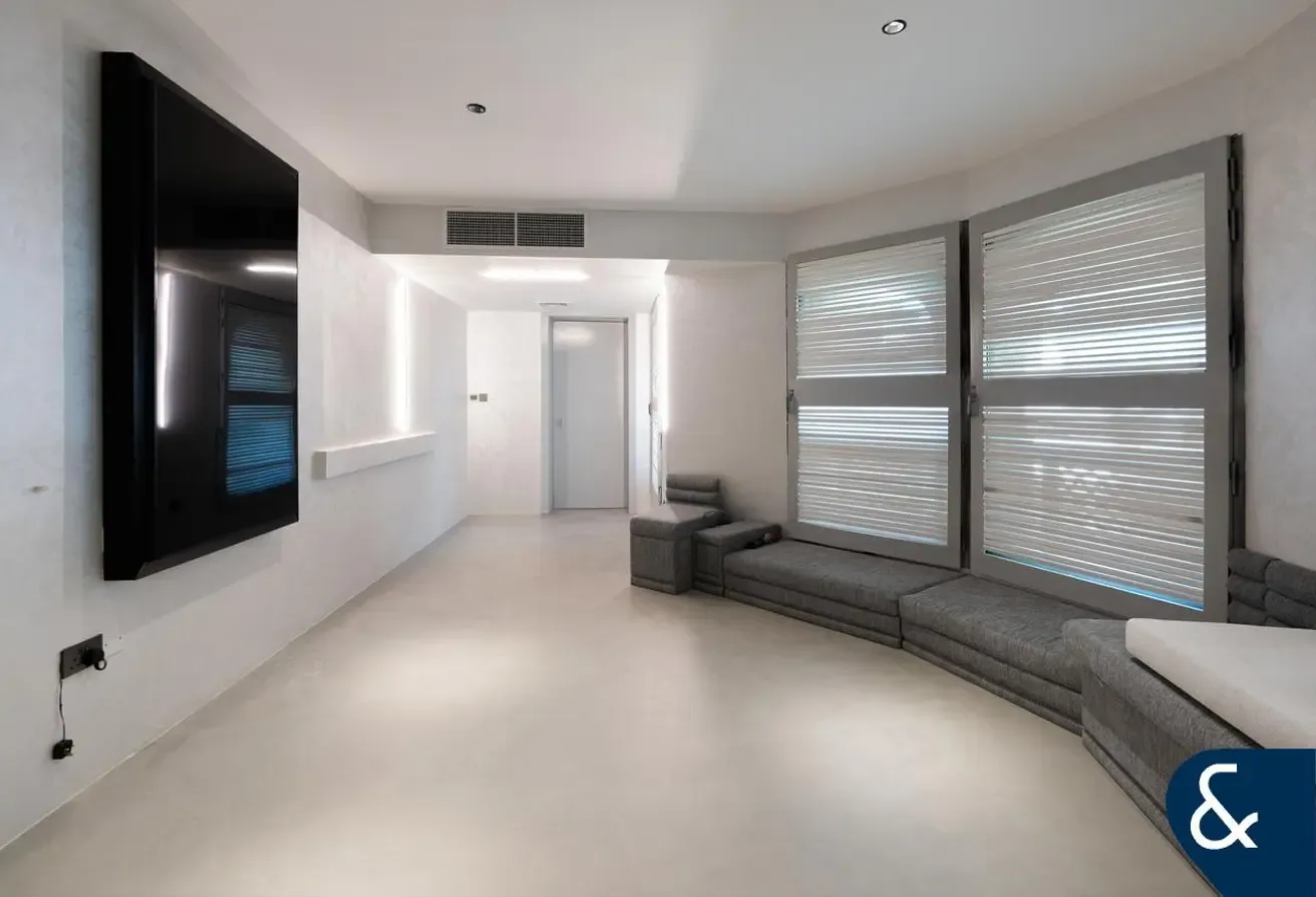Renovated | Study | Garden | Two Beds