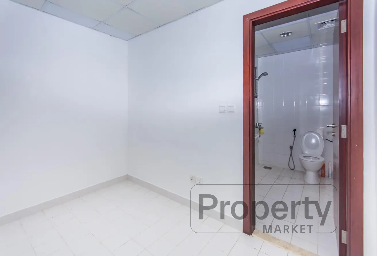 Sleek 2BR+Maids| Balcony | Marina Views | Tenanted