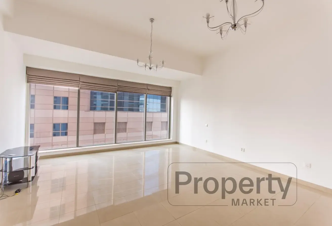 Sleek 2BR+Maids| Balcony | Marina Views | Tenanted