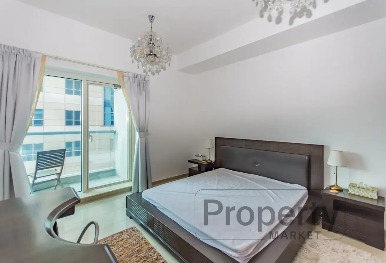 Sleek 2BR+Maids| Balcony | Marina Views | Tenanted