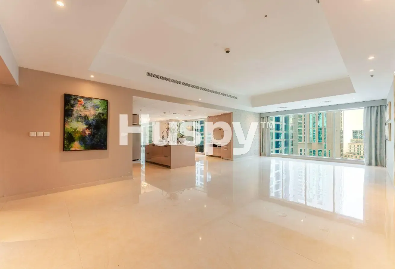Vacant Now | Upgraded | Mid Floor