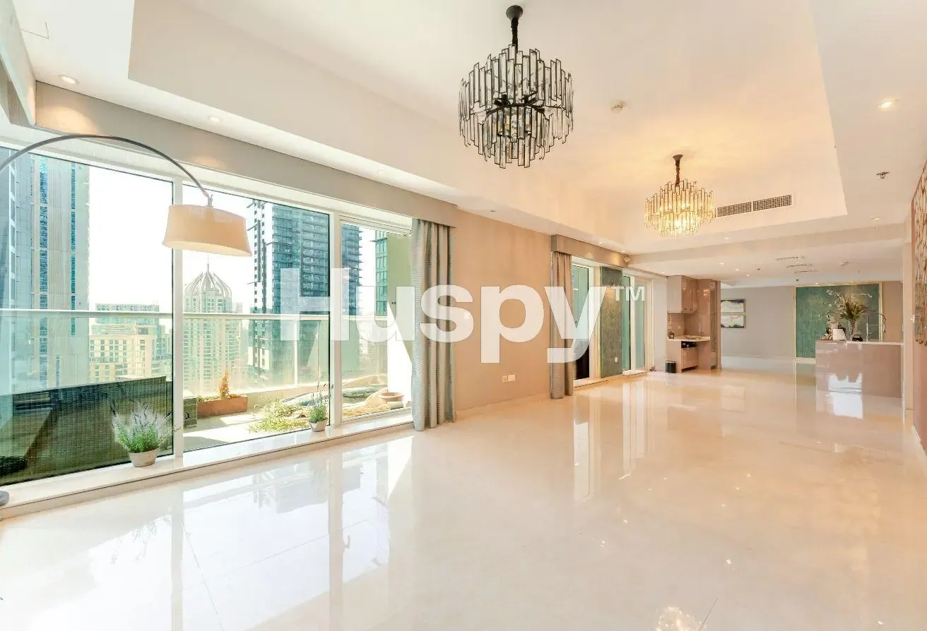 Vacant Now | Upgraded | Mid Floor