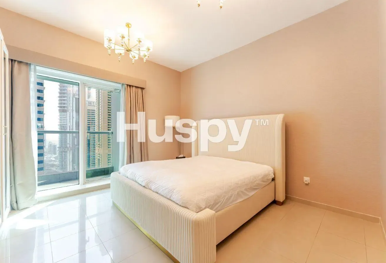 Vacant Now | Upgraded | Mid Floor