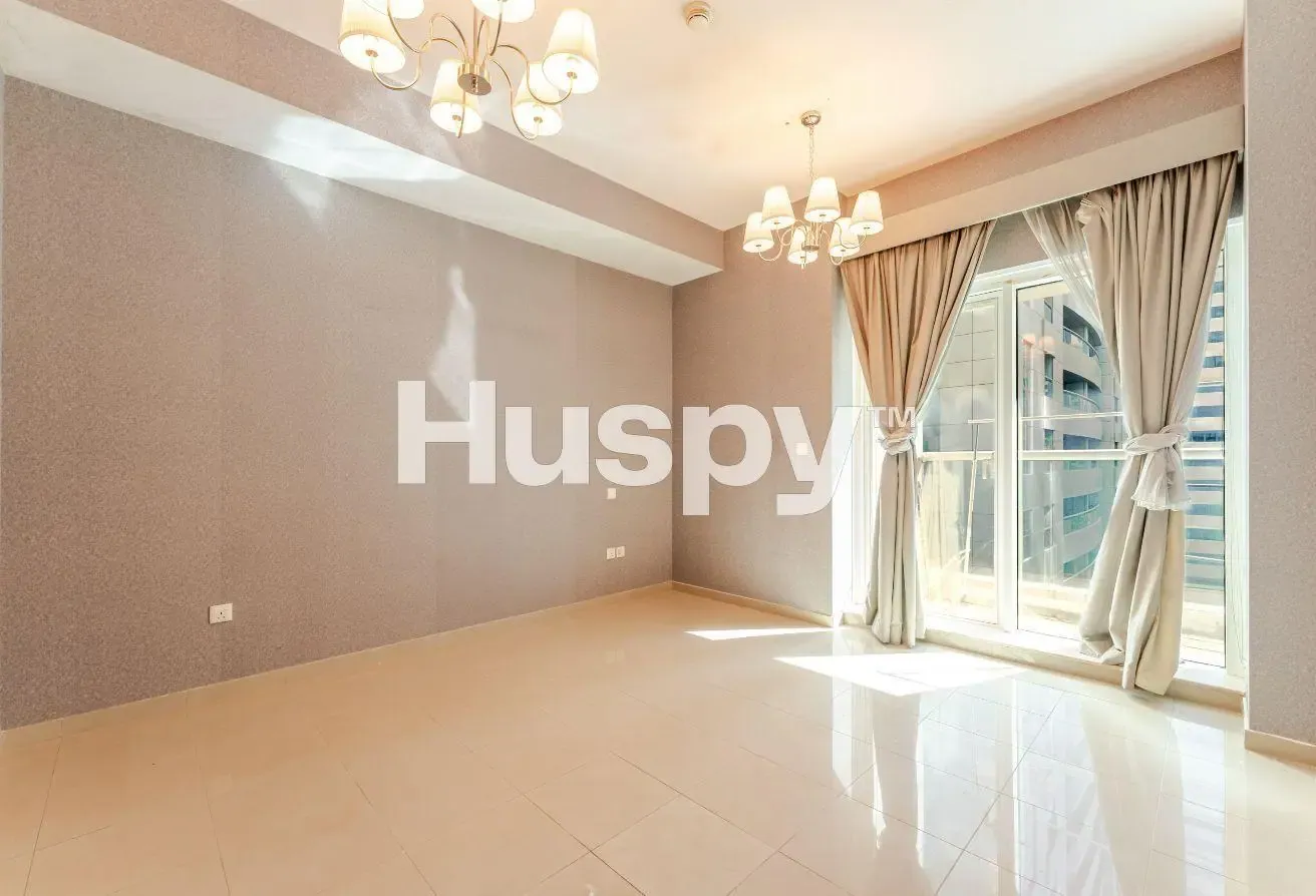 Vacant Now | Upgraded | Mid Floor