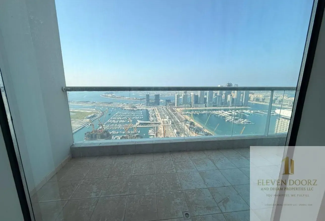 Large Family Living | Spacious 3 BR | Palm views