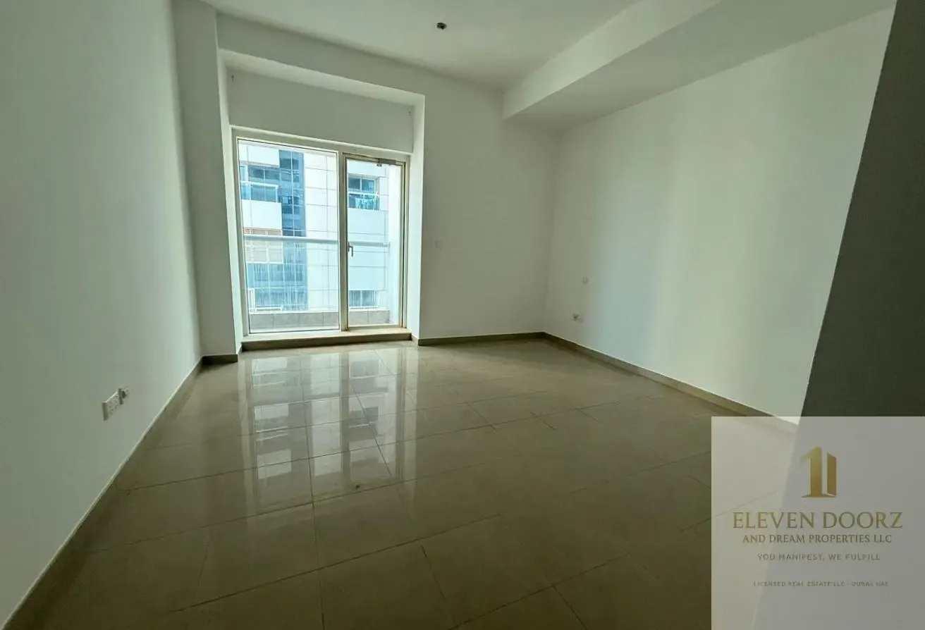 Large Family Living | Spacious 3 BR | Palm views
