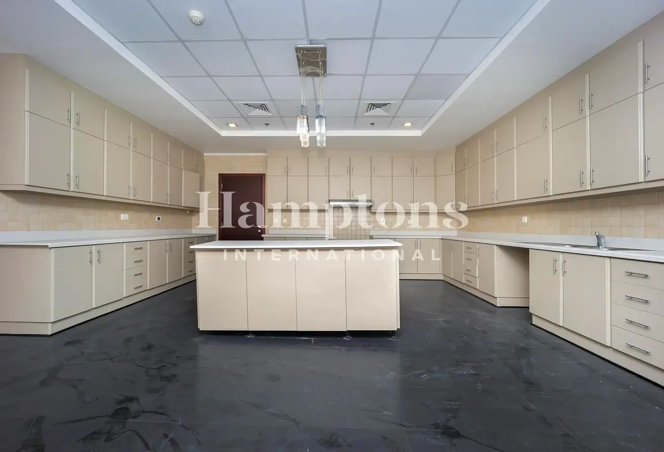 Panoramic Sea View | Upgraded Kitchen | Vacant
