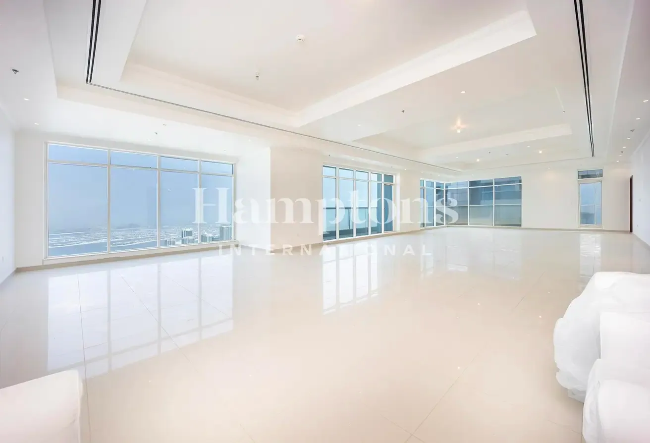 Panoramic Sea View | Upgraded Kitchen | Vacant