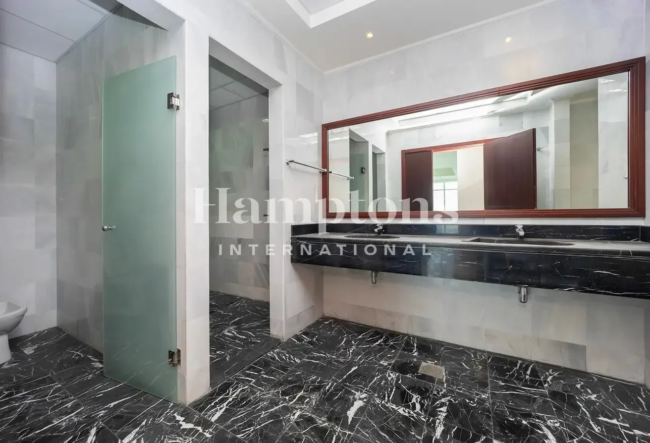 Panoramic Sea View | Upgraded Kitchen | Vacant
