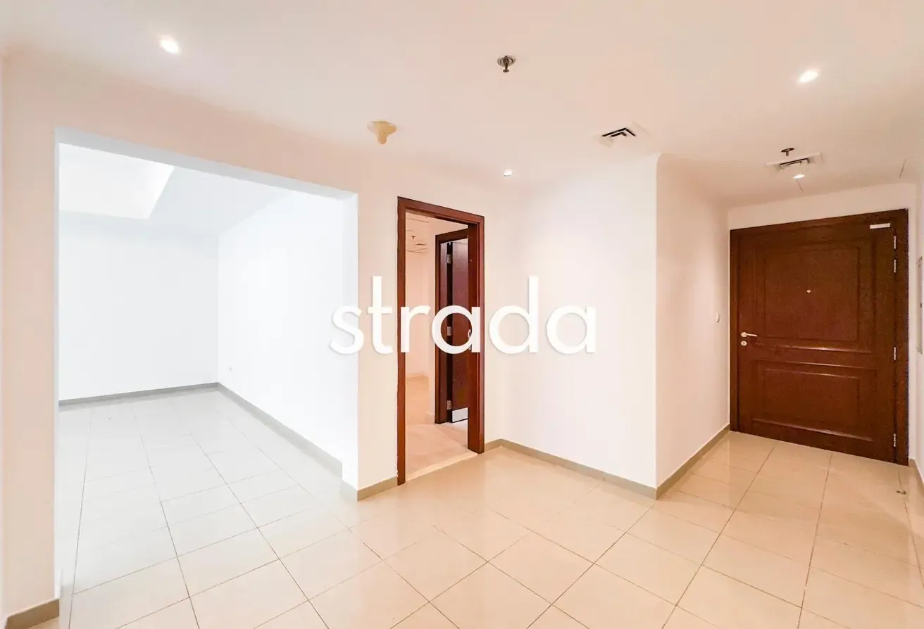 Rented  | Unfurnished | Upgraded