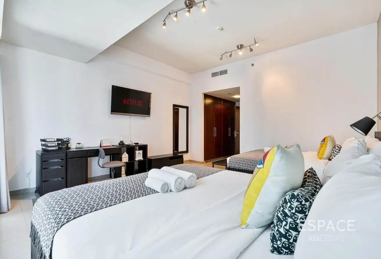 Huge Layout | Upgraded | Vacant