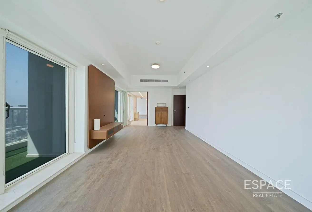 Panoramic Sea Views | Upgraded | Vacant
