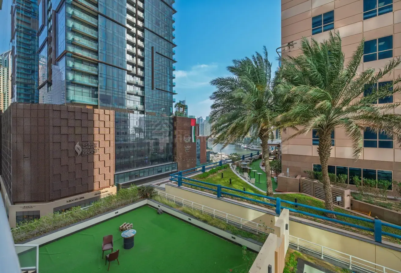 Luxury Marina Living | Exclusive Deal