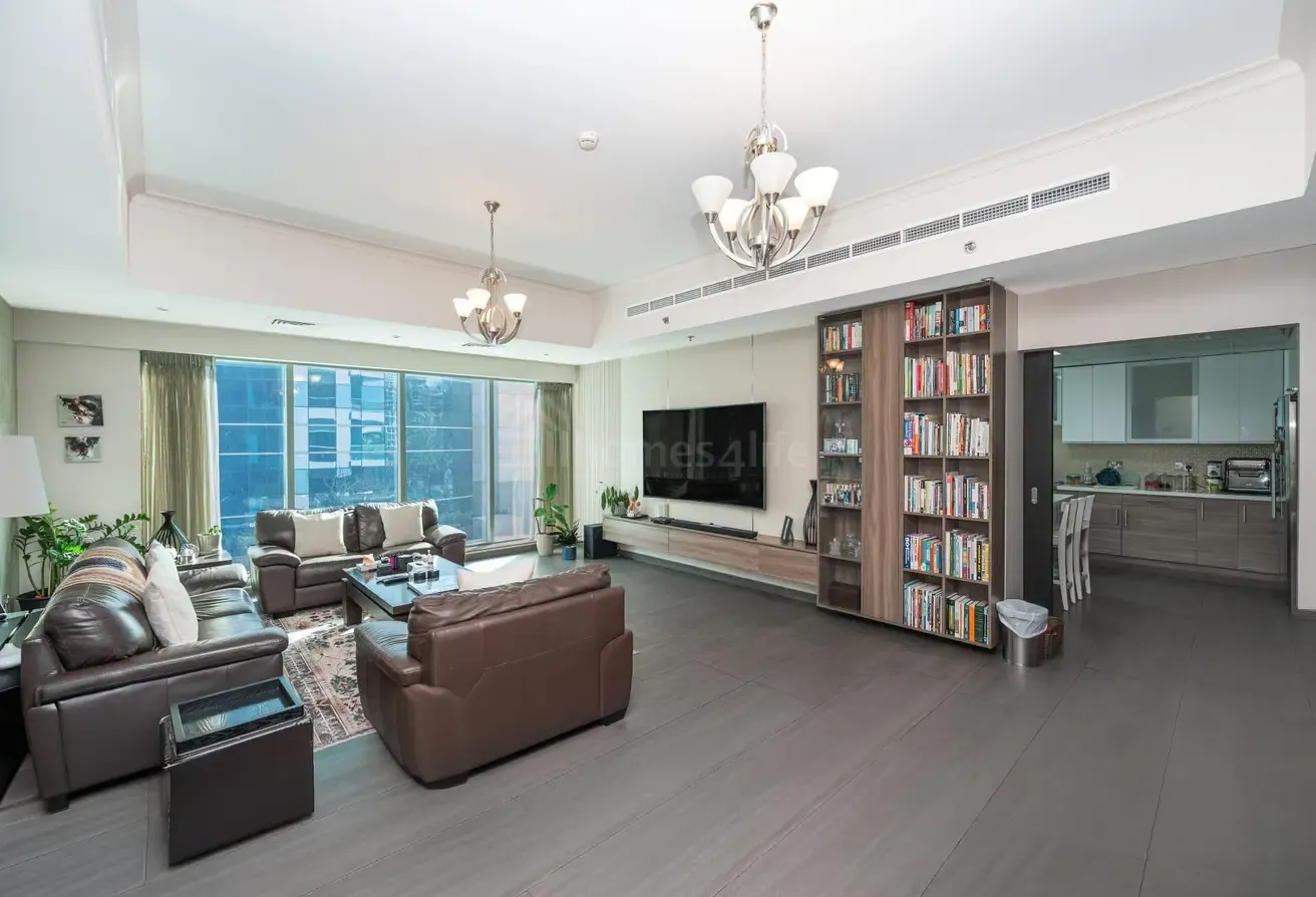 Luxury Marina Living | Exclusive Deal