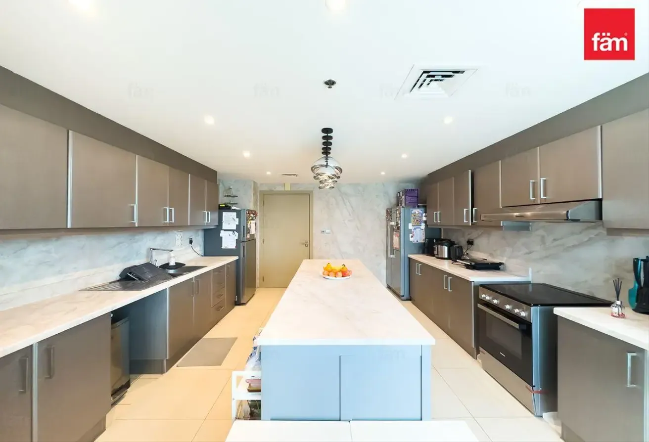 Luxury Living | Low Floor | Beachfront View