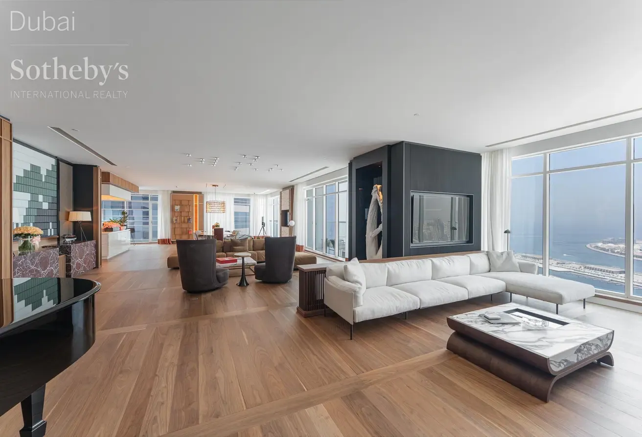Redesigned Dubai Marina Apartment on High Floor