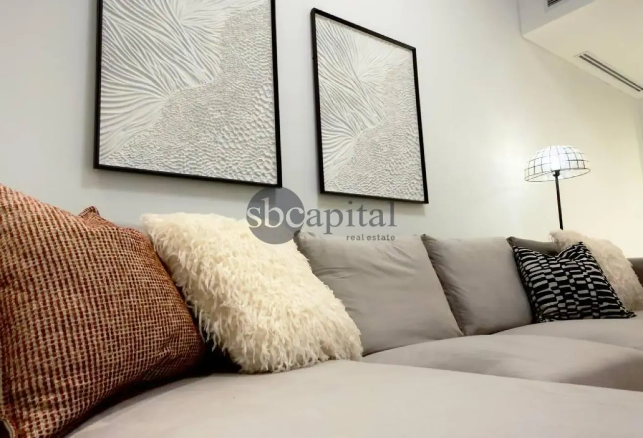 CANAL VIEW|PRIME LOCATION|LUXURY LIVING |BEST DEAL